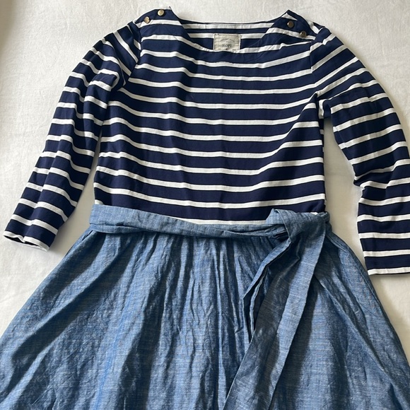 Hope & Henry Navy Striped Dress with Chambray Blue Skirt & optional belt, Size 8 - Picture 2 of 5